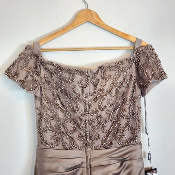 NWT La Femme 25996 Off the Shoulder Beaded Satin Trumpet Silver Gown Size 8 - Picture 12 of 16